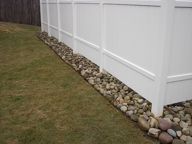 Name:  Fence-Rock032705010.jpg
Views: 113
Size:  79.3 KB